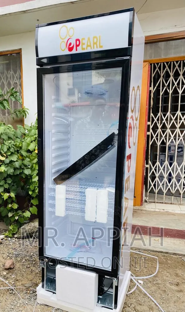 Quality Pearl PVC 424-2b Single Door Display Fridge(White). · Photo 1