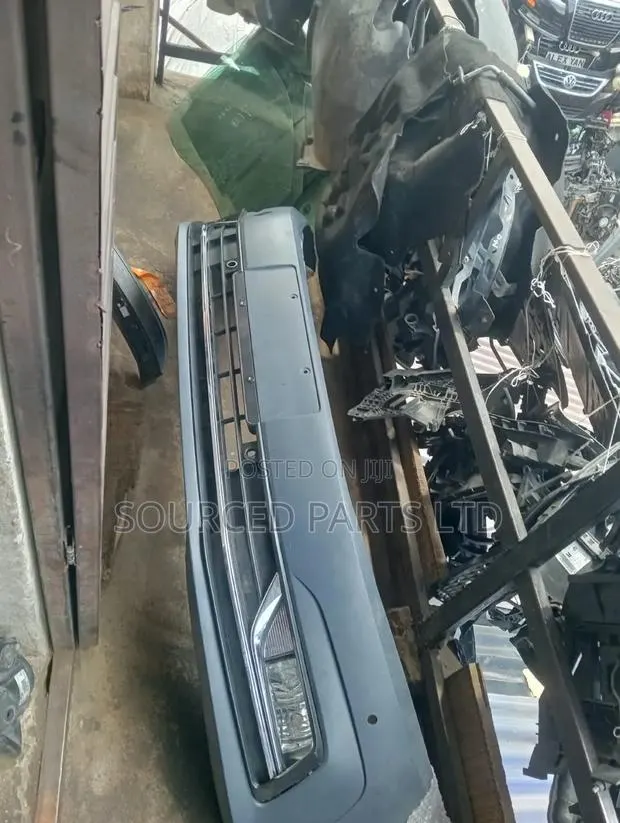 2016 Vw Passat SE Front Bumper · Photo 1