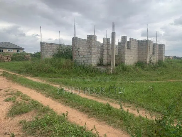 Titled Plot With Uncompleted 3-storey Modern 5-bedroom House · Photo 1