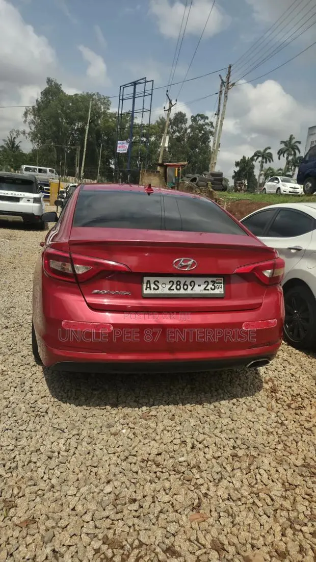 Hyundai Sonata GLS Sedan FWD (2.4L 4cyl 6A) 2012 Red · Photo 1
