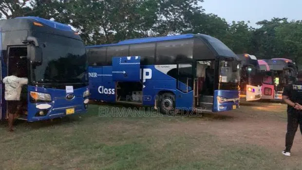 Bus Rental - Coach Bus (45 - 50 Seater) · Photo 1