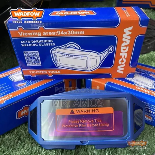 Auto-Darkening Welding Glasses - Wwa1501 · Photo 1