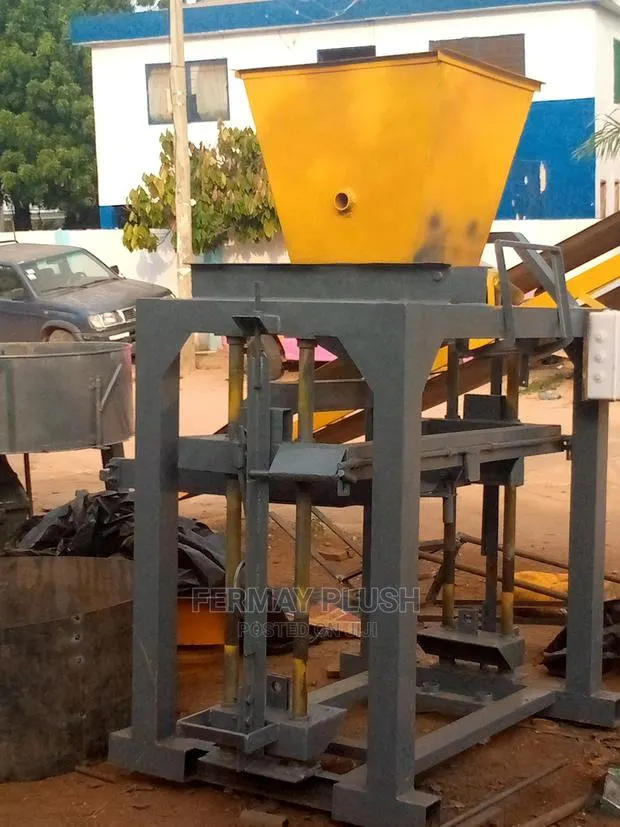 Newly Built Concrate Block Automated Machine for Sale · Photo 1