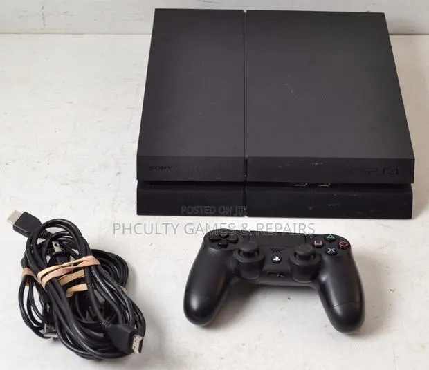 Ps4 Standard (Empty) · Photo 1