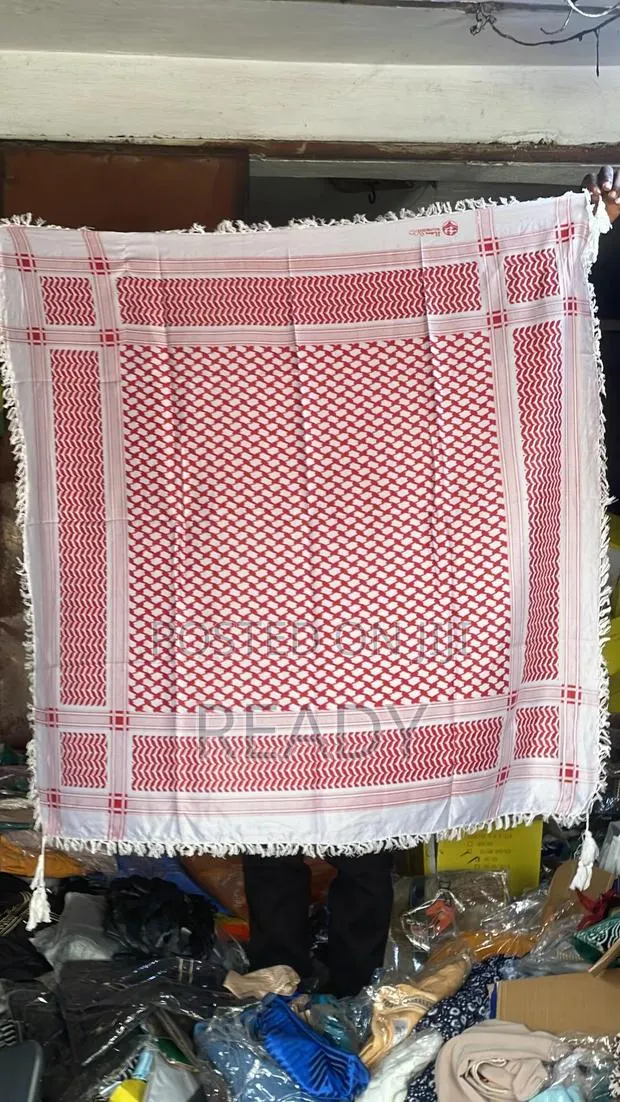 Head Scarfs · Photo 1