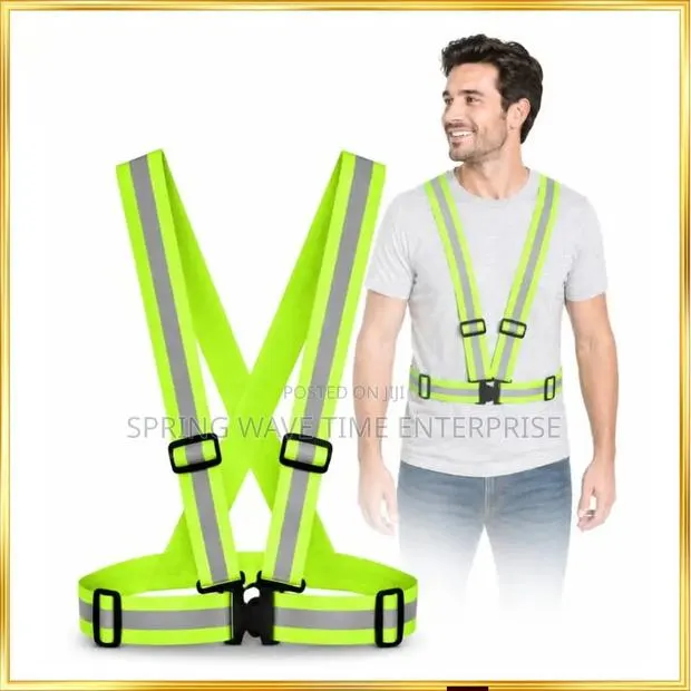 Reflective Running Vest · Photo 3