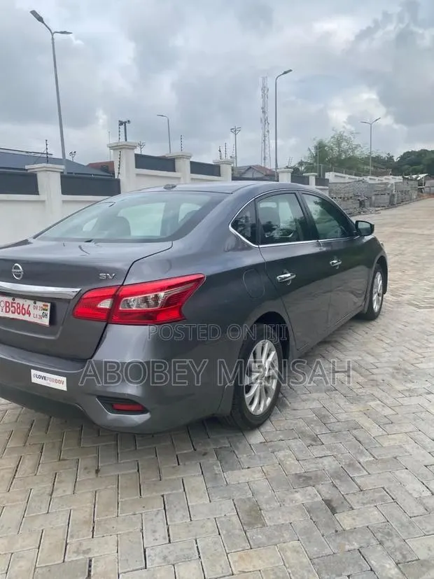 Nissan Sentra SV 2019 Gray · Photo 1