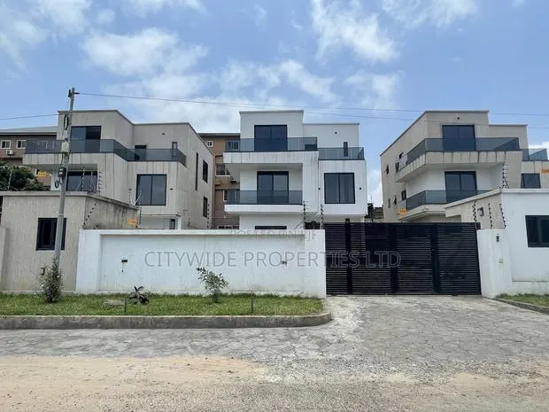 4bdrm House in Abelemkpe, Methodist Church Area for sale · Photo 1