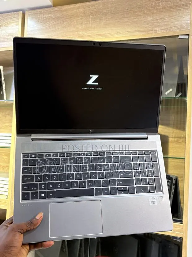 Laptop HP ZBook Power G7 16GB Intel Core i9 SSD 512GB · Photo 1
