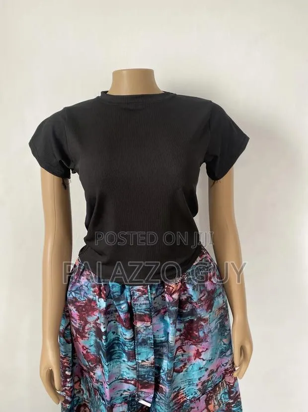 Basic Tops · Photo 1