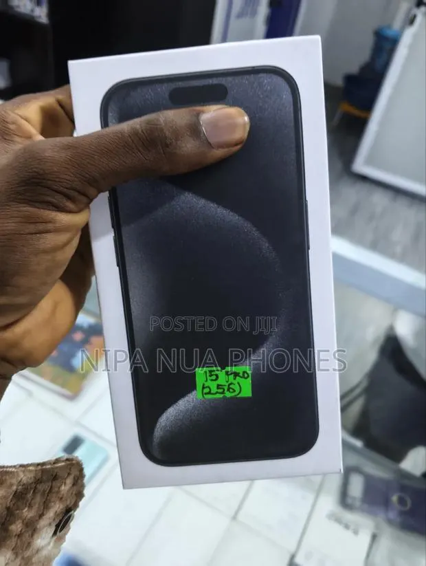 New Apple iPhone 15 Pro 256 GB Gray · Photo 1