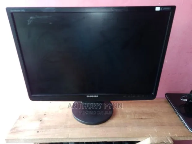 Samsung,LG, HP , Philips,And Dell Monitor 22" Wide · Photo 1