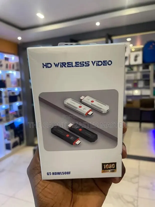 HD Wireless Hdmi Video Transmitter and Receiver Extender Kit Adapter · Photo 1