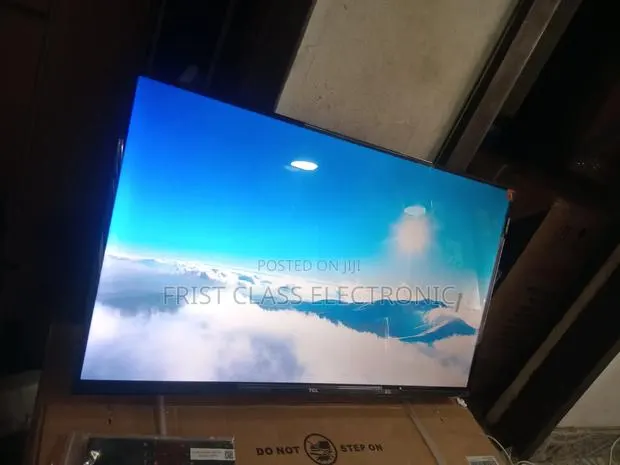 TCL Smart Tv Sharpness That Enhances Every Subtitle · Photo 1
