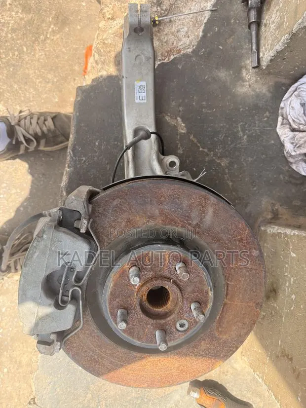 Range Rover Velar Complete Hub · Photo 1