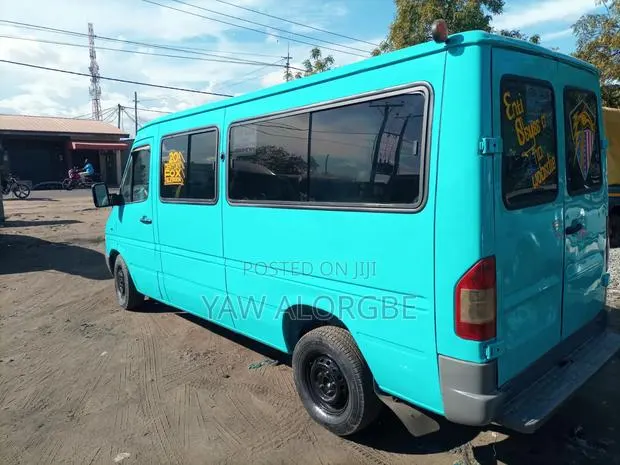 Mercedes-Benz Sprinter 2011 · Photo 1