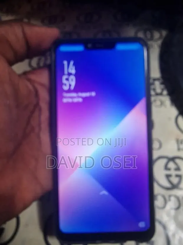 Oppo A3s 256 GB Red · Photo 1