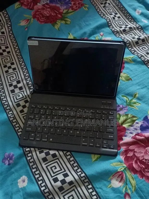 New Laptop Itel Able 1 4GB Intel Core i5 SSD 128GB · Photo 1