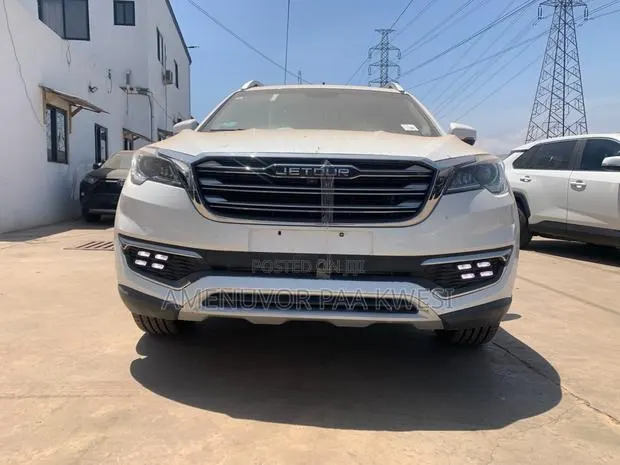 Jetour X70 1.5 7-Seater FWD 2019 White · Photo 1