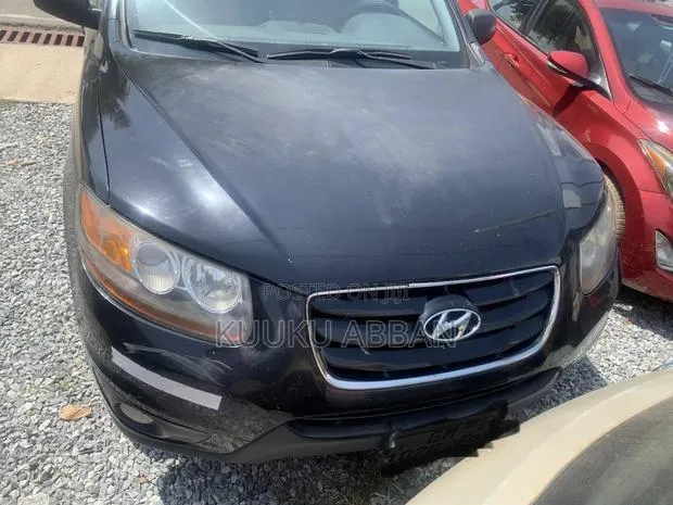 Hyundai Santa Fe 2011 Black · Photo 1