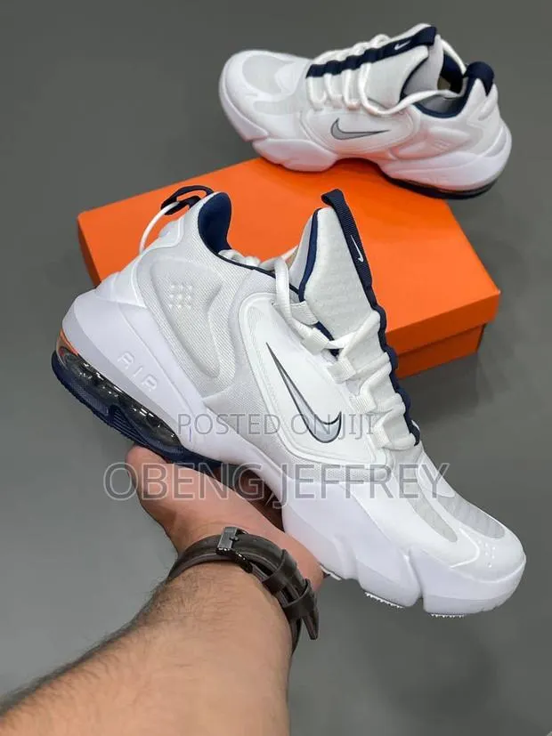Original Nike Alpha Savage White · Photo 1