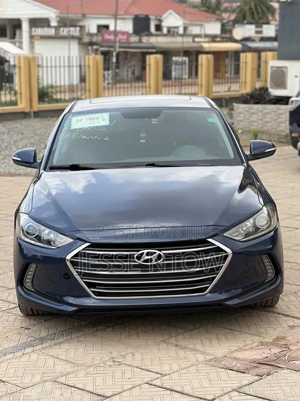 Hyundai Elantra 2016 · Photo 1