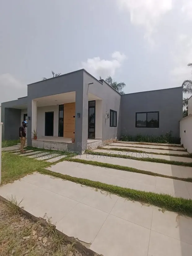 3bdrm House in China-Mall, Amasaman for sale · Photo 1