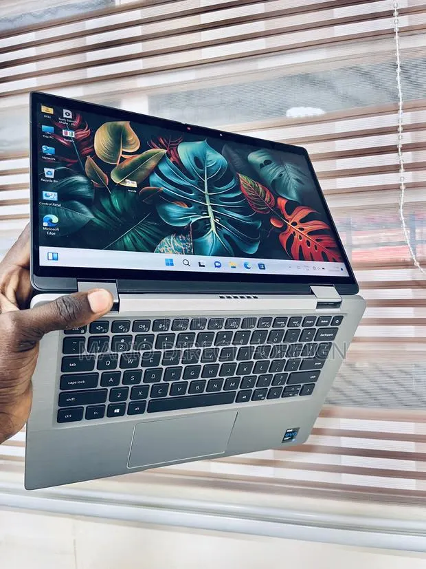 Laptop Dell Latitude 7320 32GB Intel Core i7 SSD 512GB · Photo 1