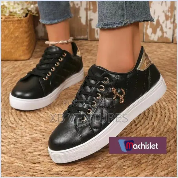Machislet Women's
Athletic
Summer
Lace-Up Shoes · Photo 1