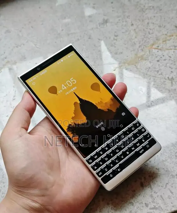 New BlackBerry KEYone Limited Edition Black Dual SIM 64 GB Black · Photo 1