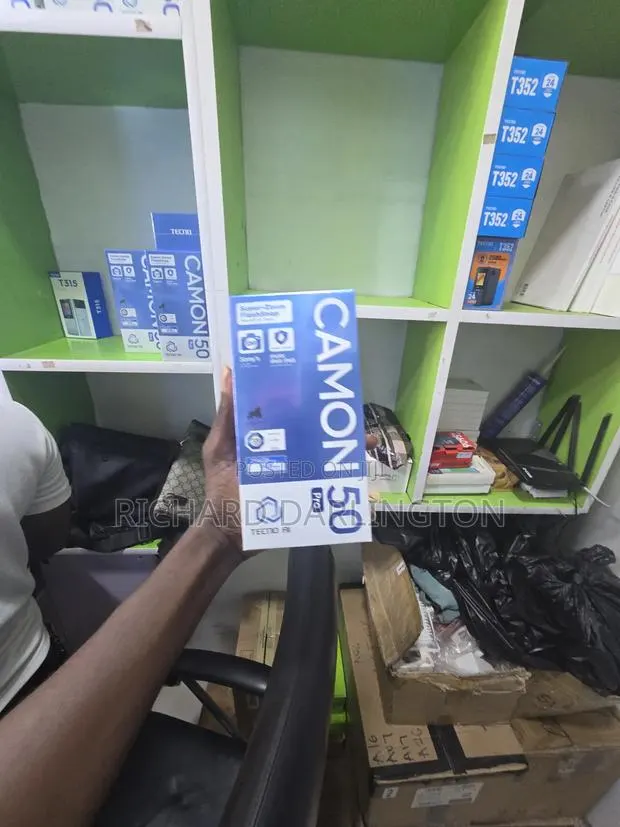 New Tecno Camon 50 Pro 256 GB Black · Photo 1
