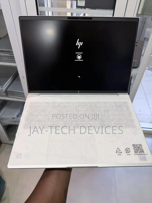 New Laptop HP EliteBook 660 G11 16GB Intel Core Ultra 7 SSD 1T · Photo 1