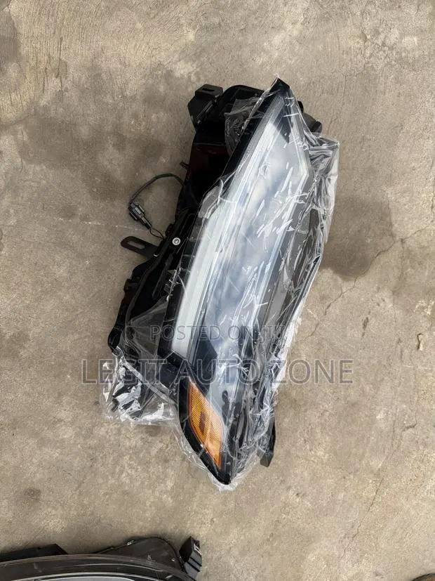 Nissan Kicks 2024,2025,2026, LED Headlights Available · Photo 1