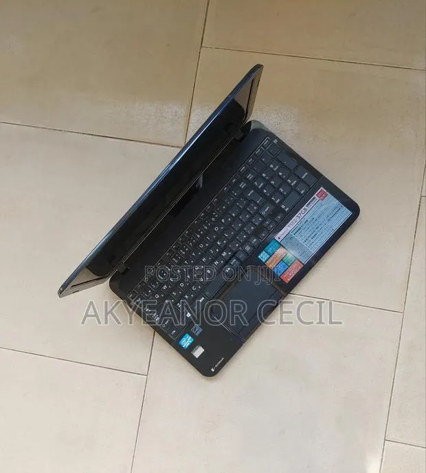 Laptop Toshiba Dynabook R634/M 8GB Intel Core i3 HDD 320GB