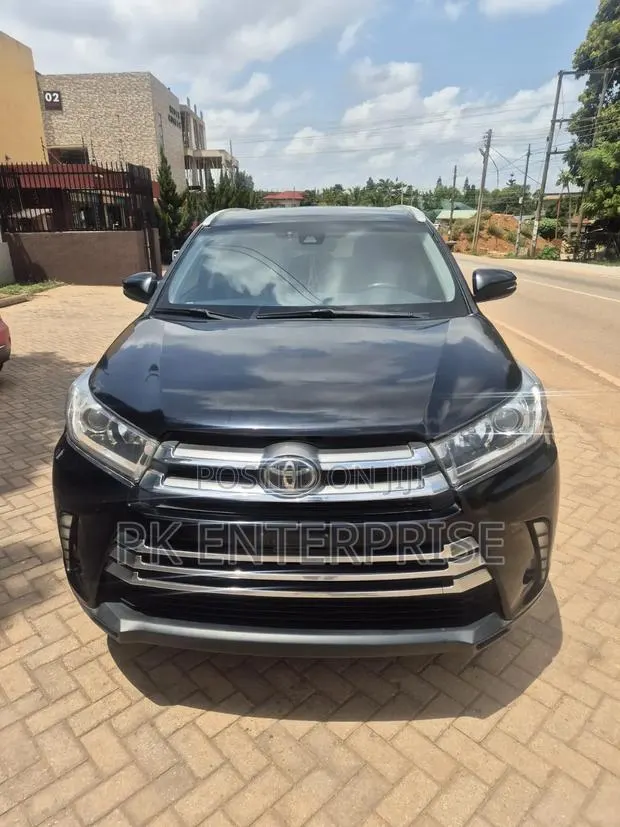 Toyota Highlander SE 4x4 V6 (3.5L 6cyl 8A) 2018 Black · Photo 1