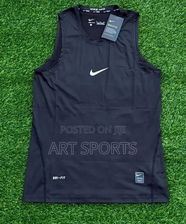 Nike Sleeveless Tops · Photo 1