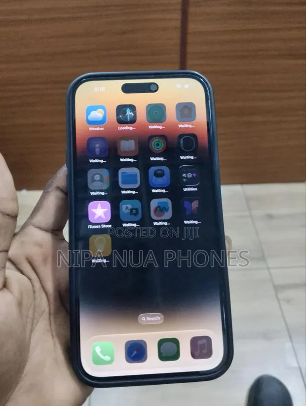Apple iPhone 14 Pro Max 128 GB Silver · Photo 1