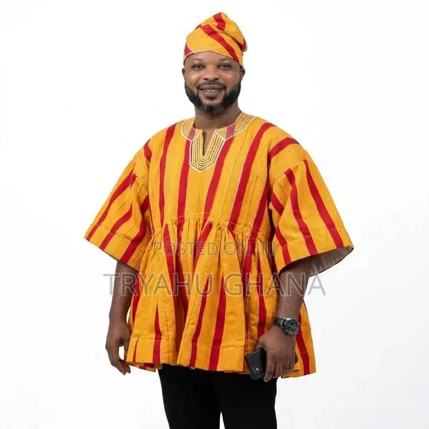Just Landed Two-Piece Batakari Set — Smock, & Hat for Sale at Tryahu · Photo 1