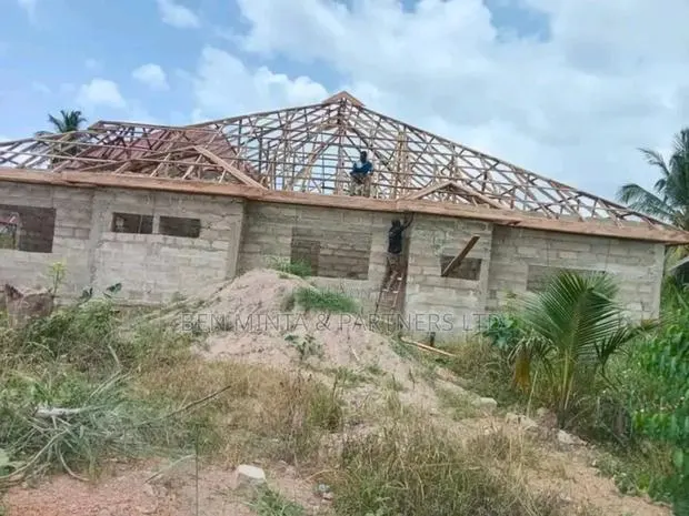 Roofing Woodworks Installation · Photo 1