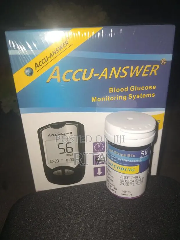 Accu Answer Glucometer · Photo 1
