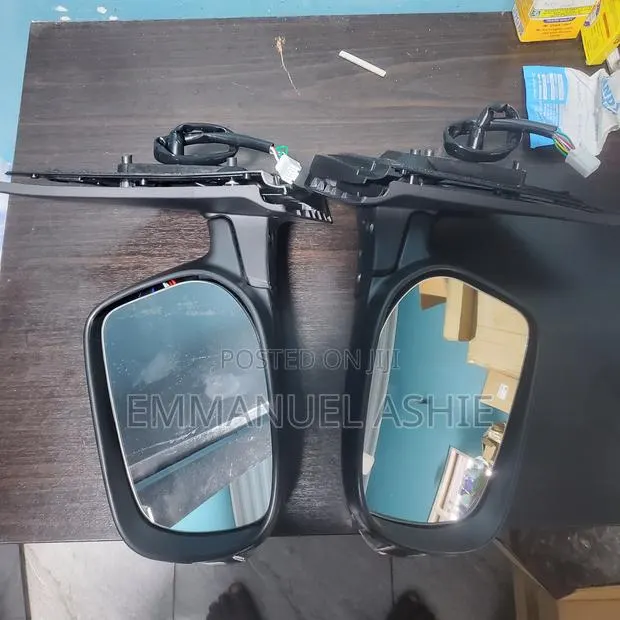 Toyota Yaris 2008 - 2010 Side Mirror · Photo 1