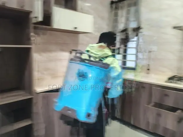 Free Gate,Homes,Kitchen,Office and Warehouse With Cleantex · Photo 1