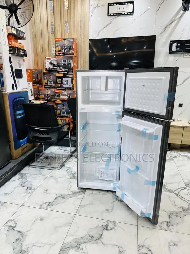 Zealous Sleek 197l Double Door With Water Dispenser Fridge · Photo 1