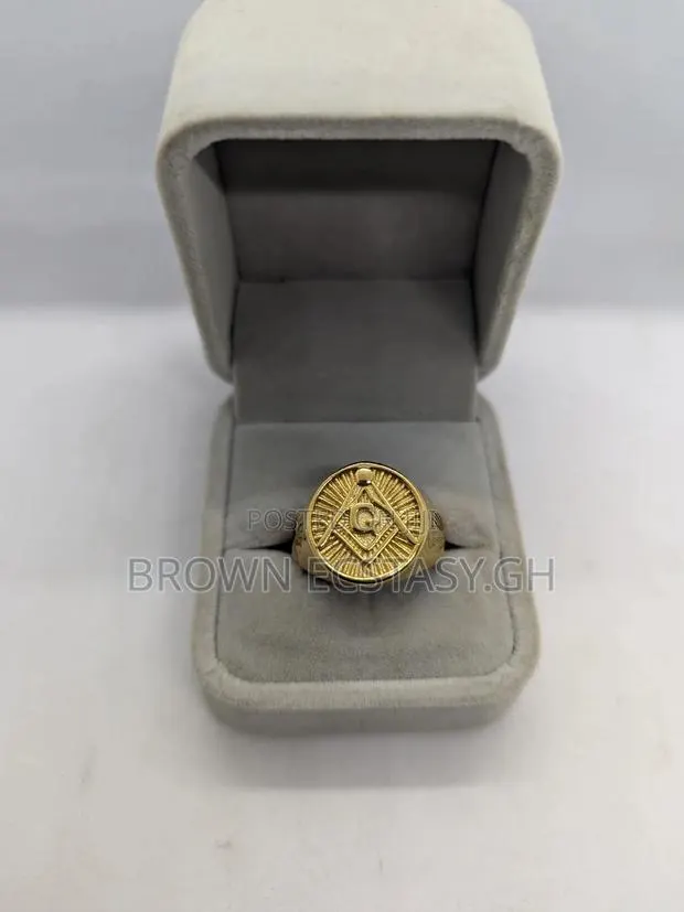 Masonic Round Ring · Photo 1