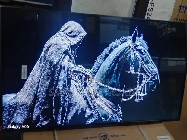 Samsung 43-Inch Ultra Hd Smart Tv for Home Entertainment · Photo 1