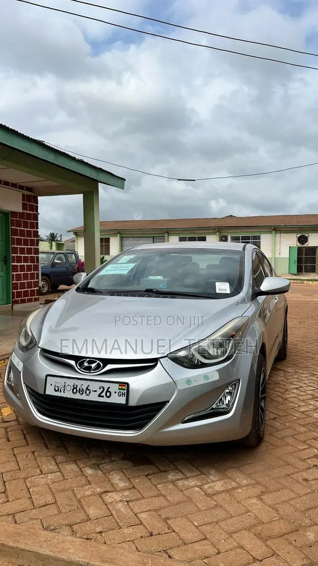 Hyundai Elantra 2016 Silver · Photo 1