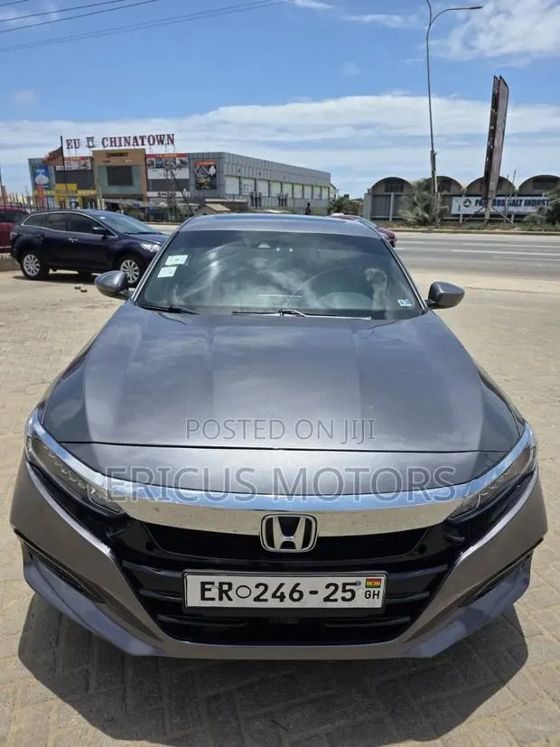 Honda Accord Sport (2.0L 4cyl Turbo 10A) 2019 Black · Photo 1