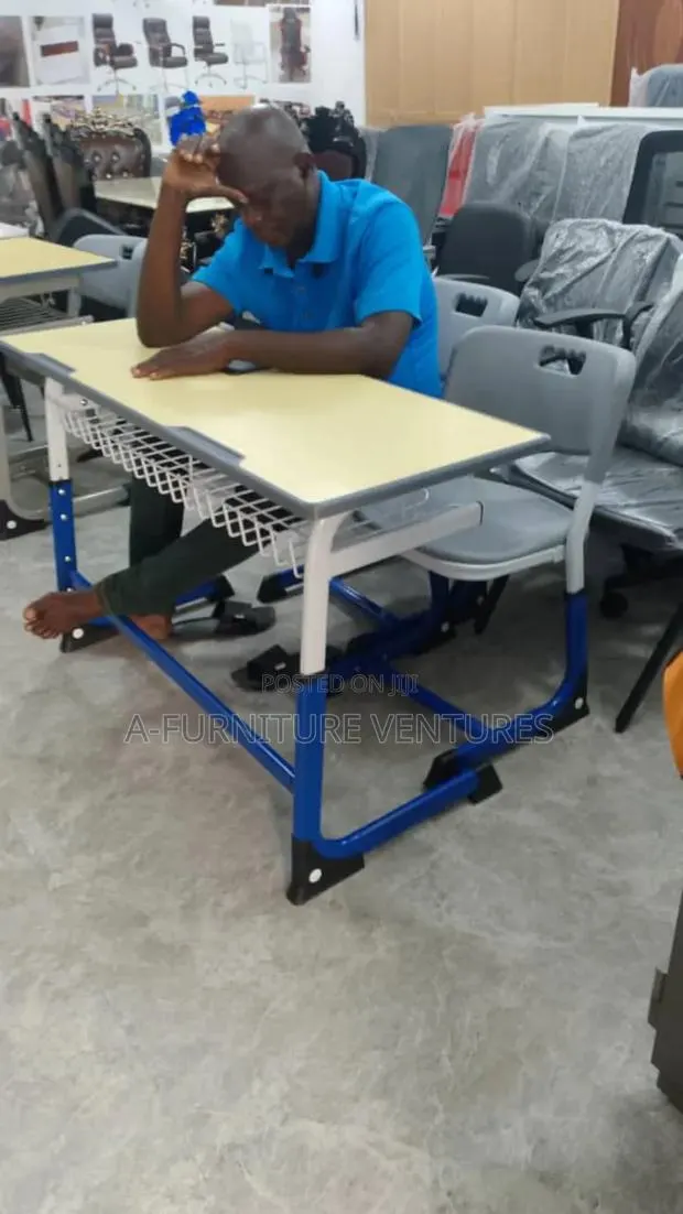 Two in One Student Table · Photo 1