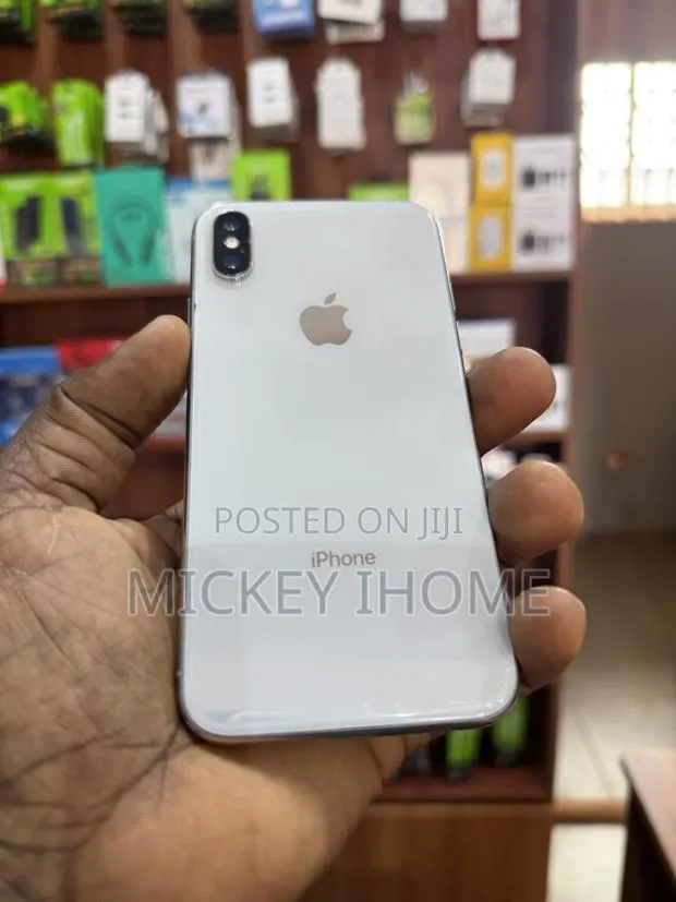 Apple iPhone X 64 GB White