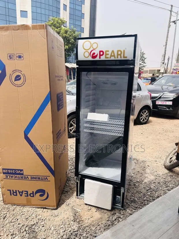Shop the Best Display Fridge PVC 424-2b Pearl · Photo 1